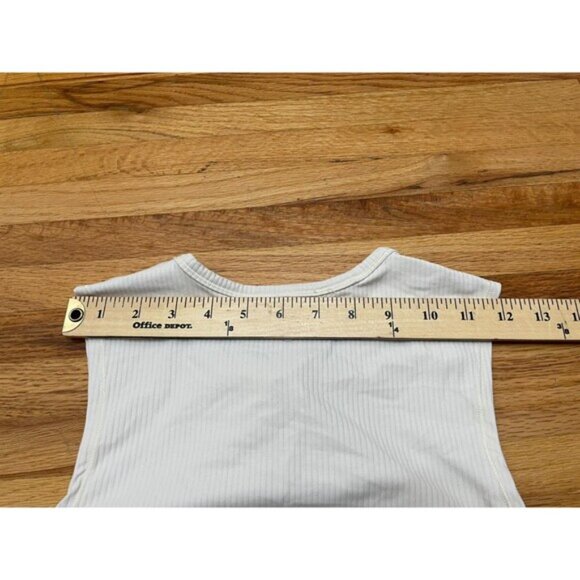 Lululemon All It Takes Back-Twist Women's 4 White Tank Ribbed Top Athletic Yoga - Picture 5 of 6